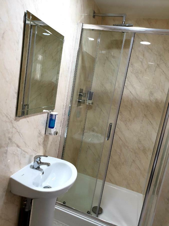 Chambre Double avec Salle de Bains Privative